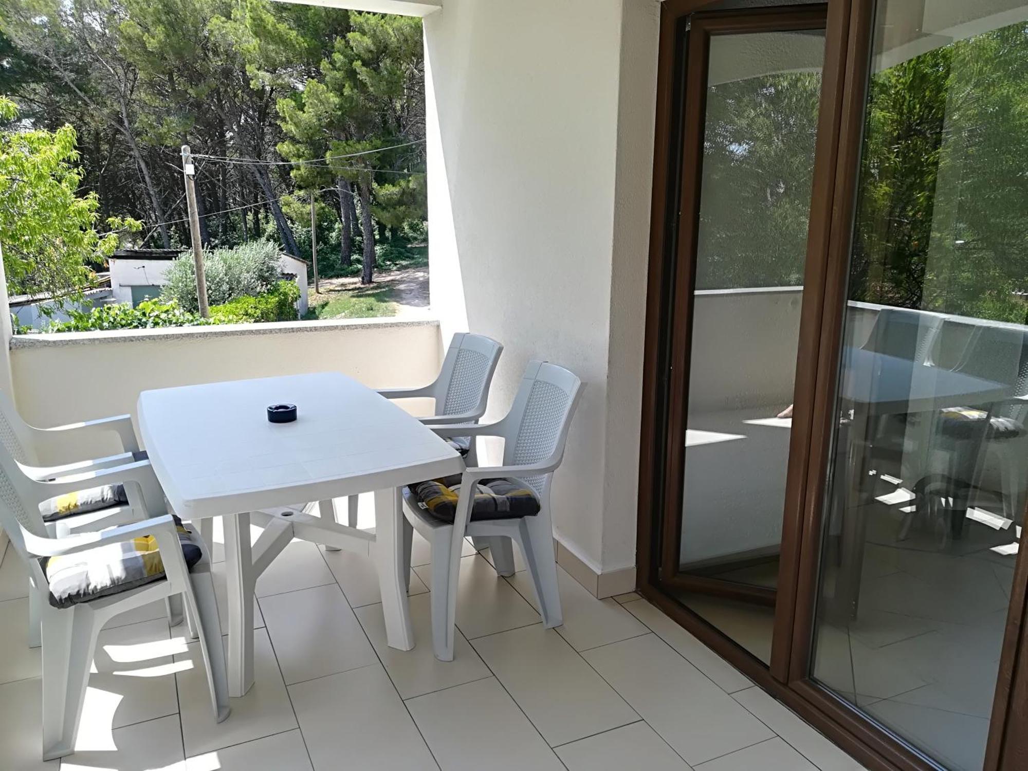 Apartments Sandra Porec Bagian luar foto