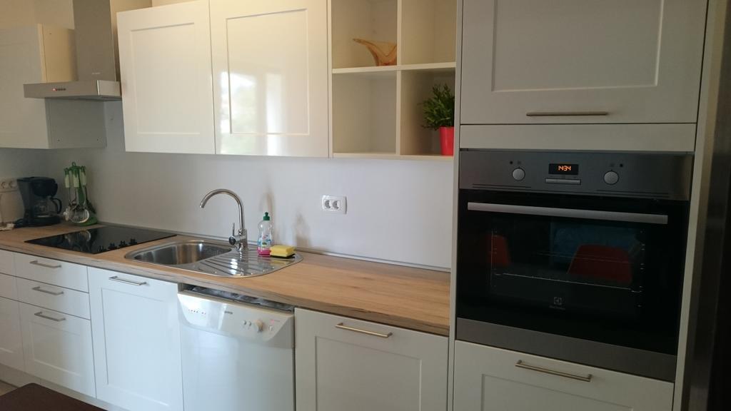 Apartments Sandra Porec Bagian luar foto